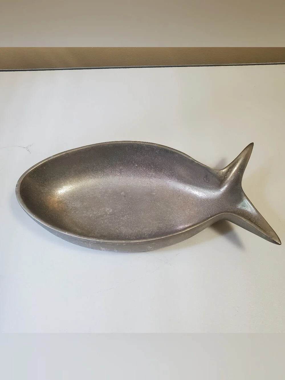 Vintage Lunares San Francisco Cast Aluminum Oval Fish Dish Platter Nima Oberoi